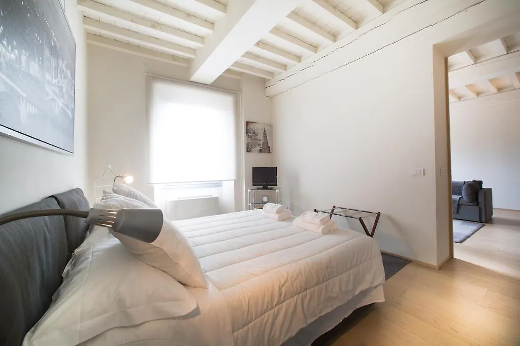 Bandinelli 94 Keys Of Italy Apartment Florence