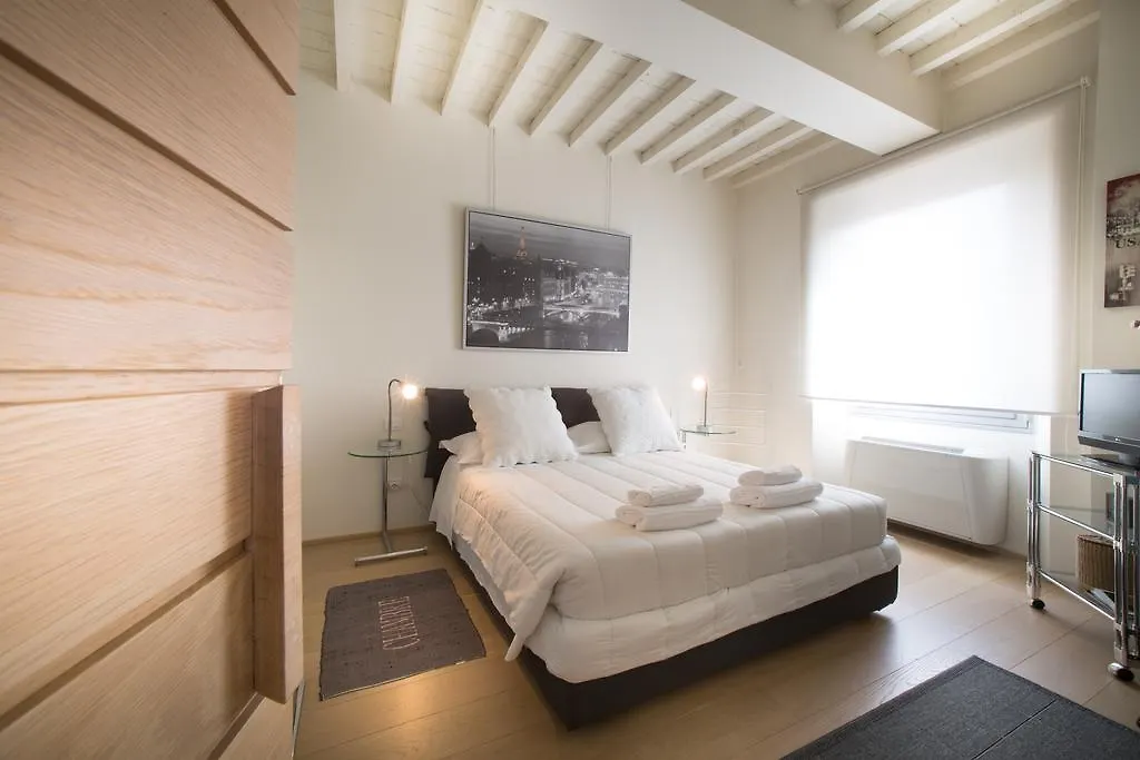 Bandinelli 94 Keys Of Italy Apartment Florence