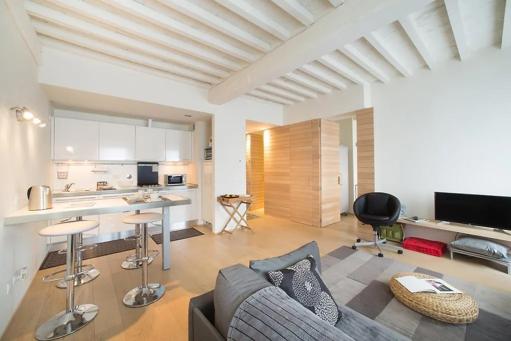 Bandinelli 94 Keys Of Italy Apartment Florence