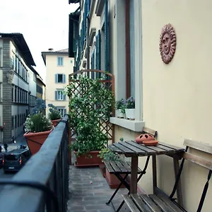 Luxury Central Flat River View Florence